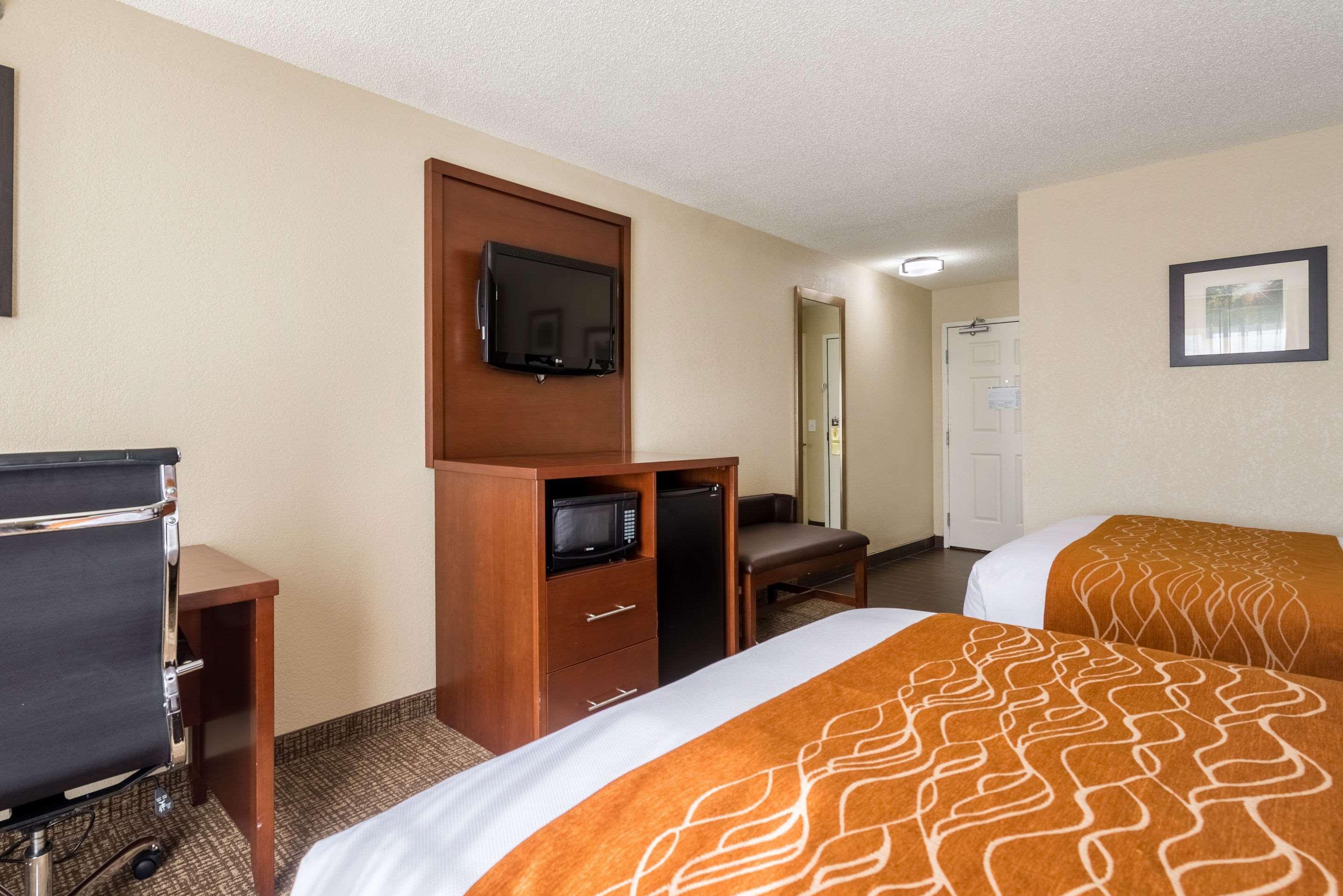 Comfort Inn & Suites Dayton North Экстерьер фото