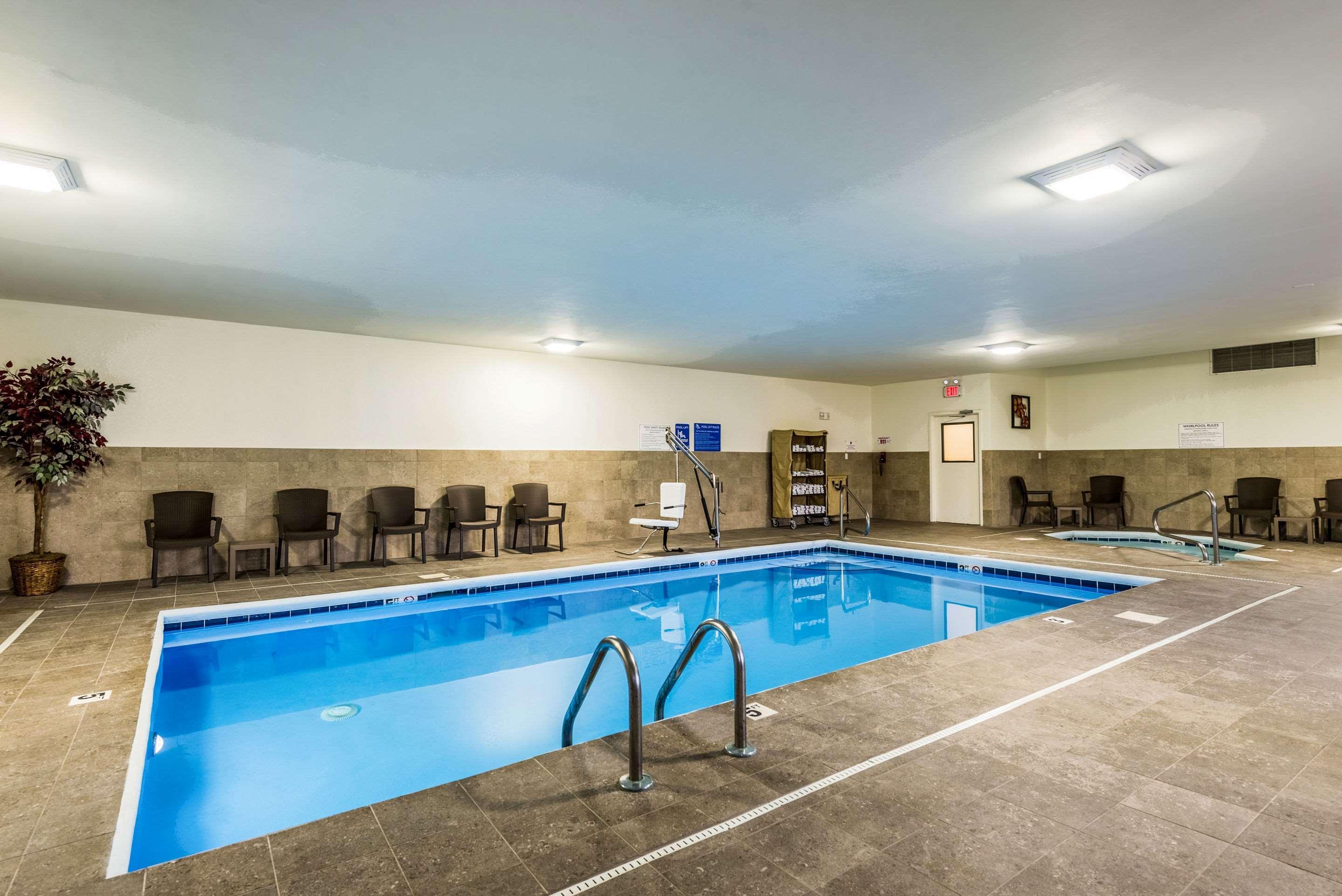 Comfort Inn & Suites Dayton North Экстерьер фото