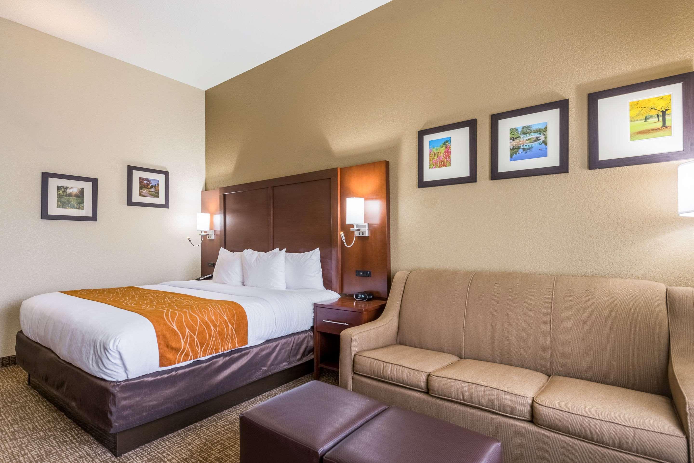 Comfort Inn & Suites Dayton North Экстерьер фото