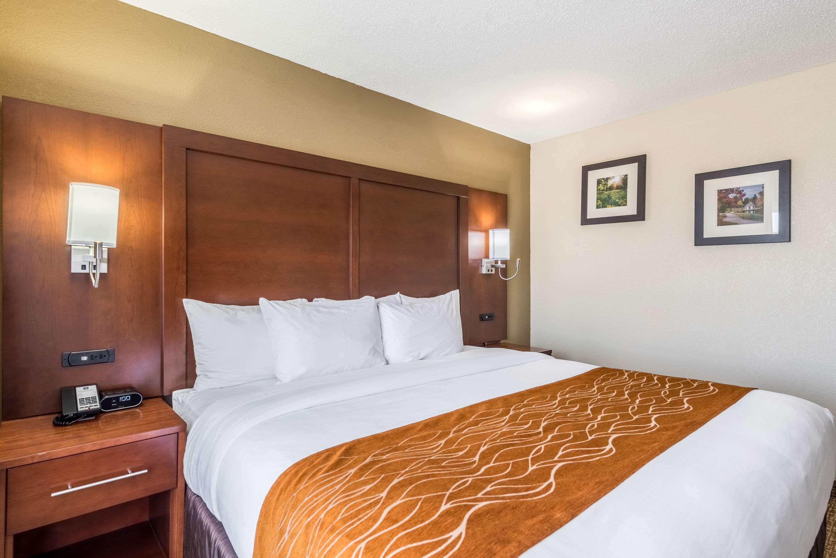 Comfort Inn & Suites Dayton North Экстерьер фото