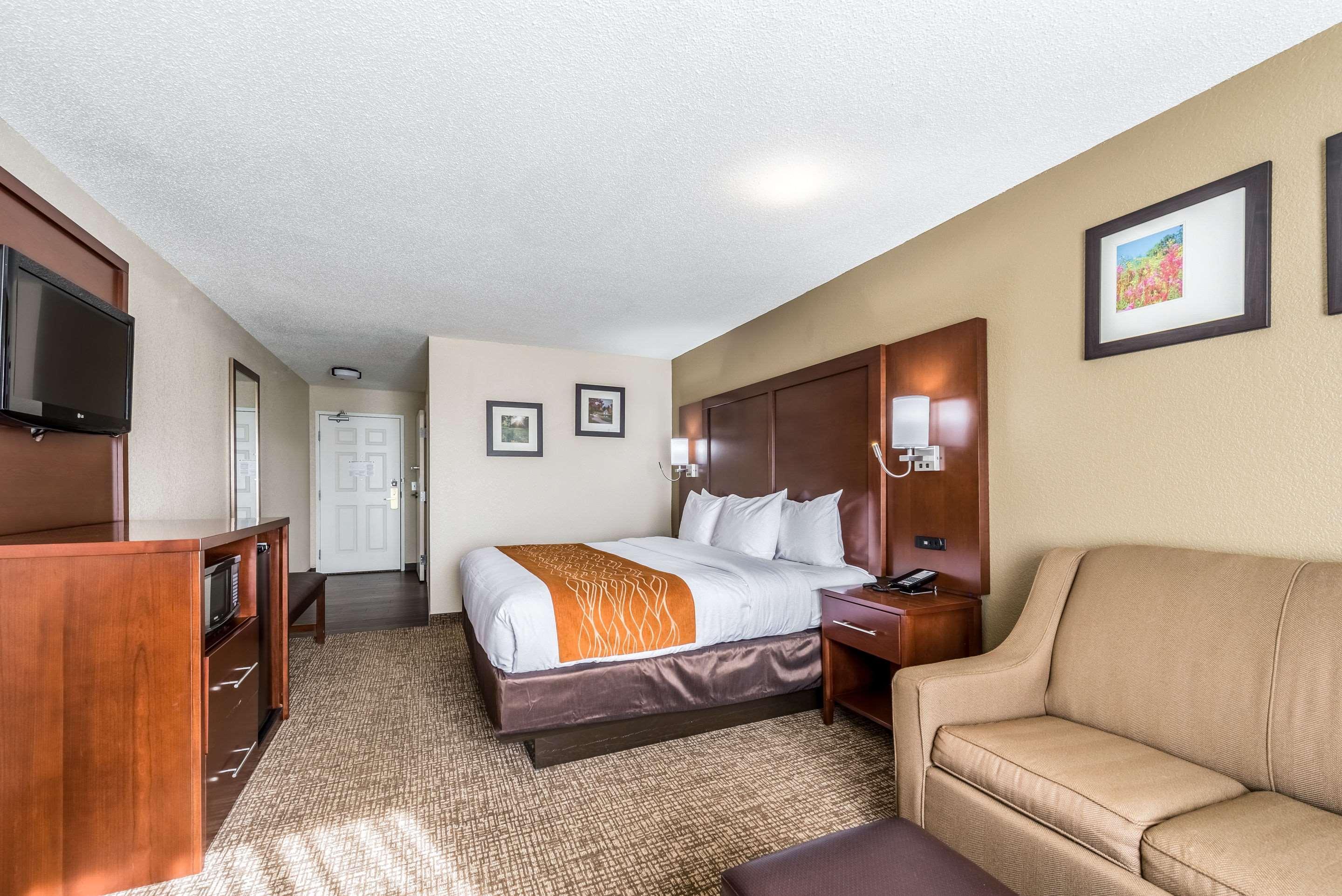 Comfort Inn & Suites Dayton North Экстерьер фото